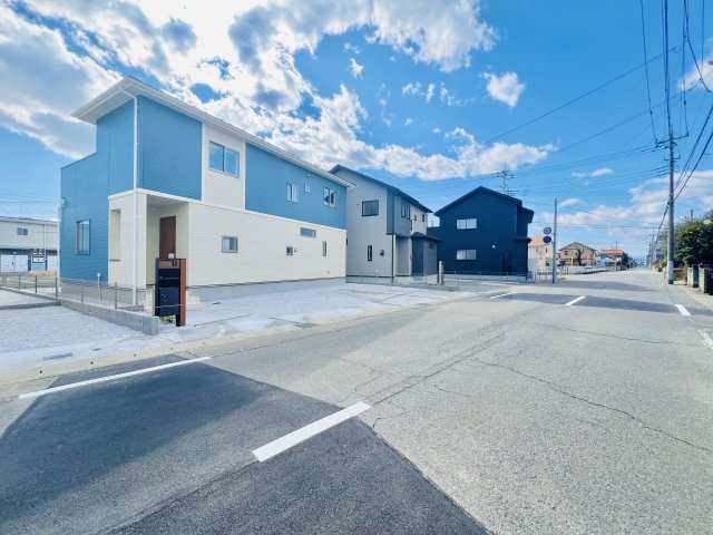 前橋市大友町の前面道路含む現地写真|車の通りも少なく駐車も楽々♪