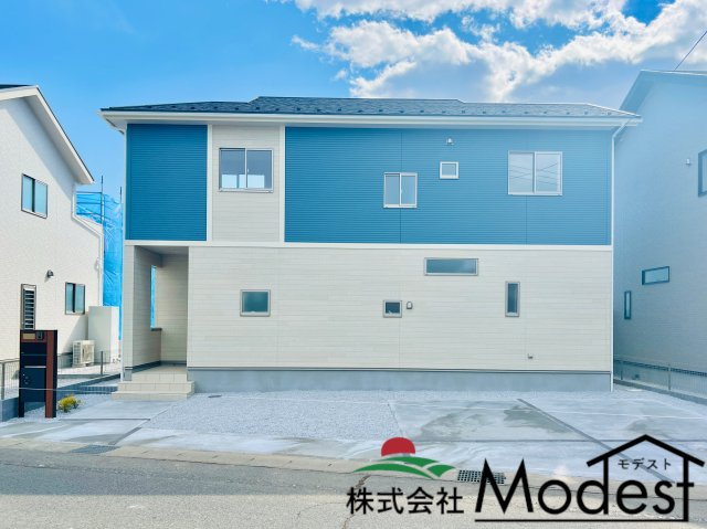 前橋市大友町の外観|年中無休で平日の仕事終わり夜２０時まで受付可能です。
事前のご予約がオススメです。お気軽にお問い合わせください。