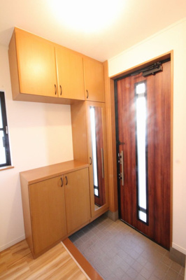 【玄関】 | 三郷市早稲田7丁目中古 | 毎日通る玄関はこちらです