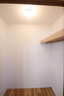 【収納】 | 三郷市早稲田7丁目中古 | 便利なウォークインクローゼットがあります