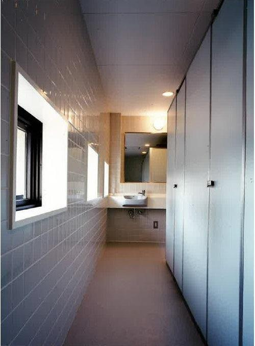 本町２　戸建のトイレ|2階トイレ
（1～4階まで各階にトイレあり）