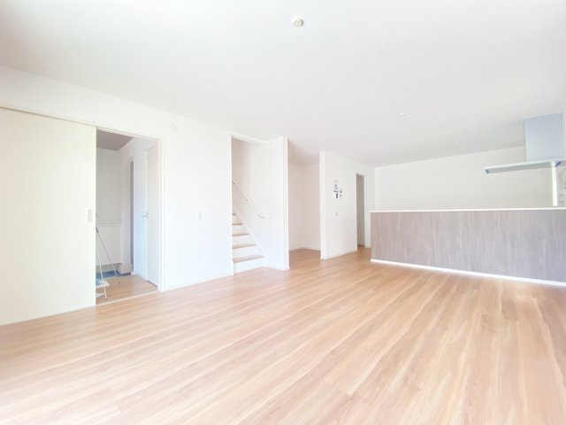 『八王子市新築戸建て』八王子市清川町27-1【仲介手数料無料】　１期の居間・リビング|～仲介手数料無料☆八王子ひなた不動産～八王子市清川町　新築戸建て
