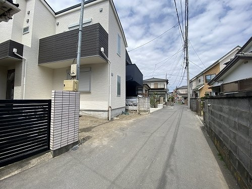 【前面道路含む現地写真】 | 【仲介手数料０円】茅ヶ崎市南湖4丁目　新築一戸建て | 【仲介手数料０円】茅ヶ崎市南湖4丁目　新築一戸建て