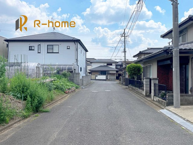 牛久市田宮町25期　新築戸建て　1号棟の前面道路含む現地写真|堂々！建物完成♪実際のお部屋をご見学可能です♪
ご見学が一番の資料！お気軽にお問い合わせ下さい♪