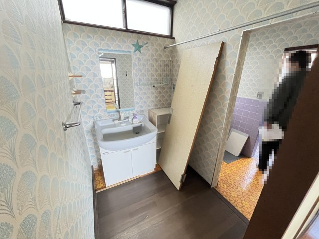 中古戸建　松井田町横川の独立洗面台