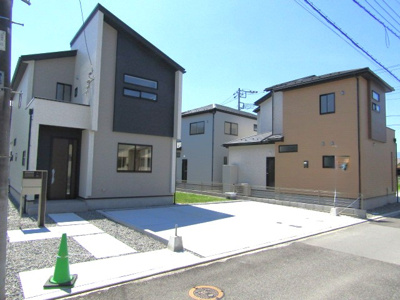 【前面道路含む現地写真】 | ブルーミングガーデン甲斐市万才　1号棟 | 前面道路含む現地写真です