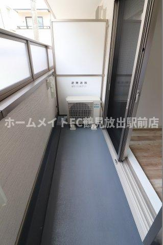 大阪市鶴見区諸口１丁目のアパートのバルコニー