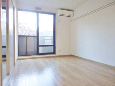 【居間・リビング】 | ビーライン日吉台A棟 | 洋室6帖