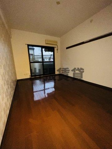 仲介手数料0円！ルミエールの居間・リビング