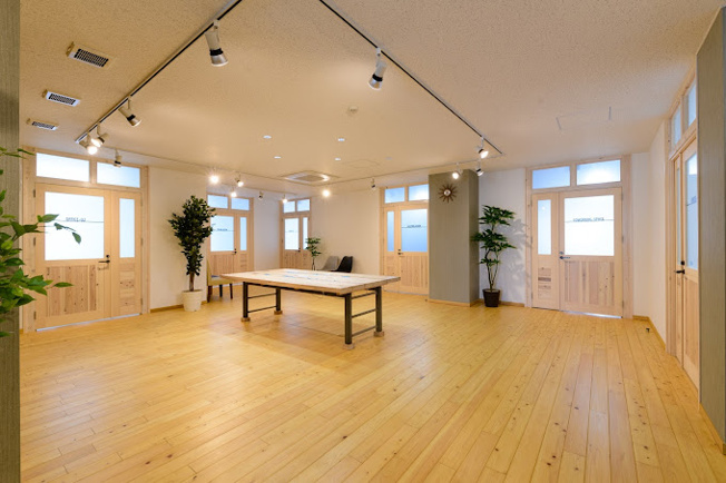 【内装】 | EN-biz（ワーキングスペース＆サテライトオフィス） | 広々としたエントランスホールです！