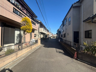 【前面道路含む現地写真】