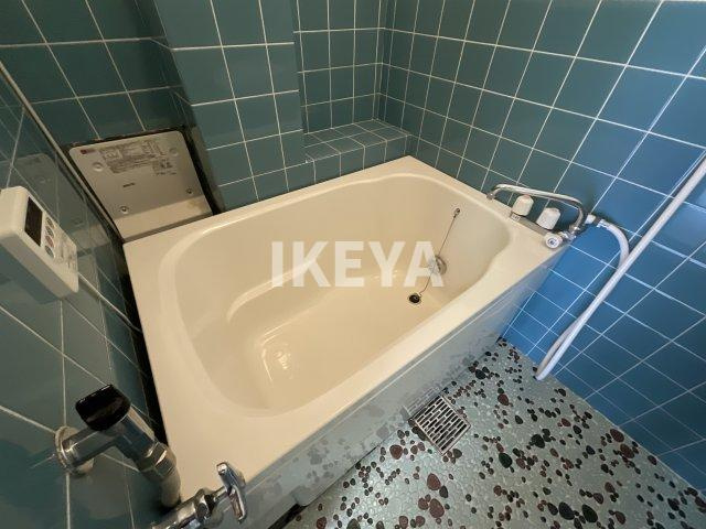 ハイツ南ながらの浴室