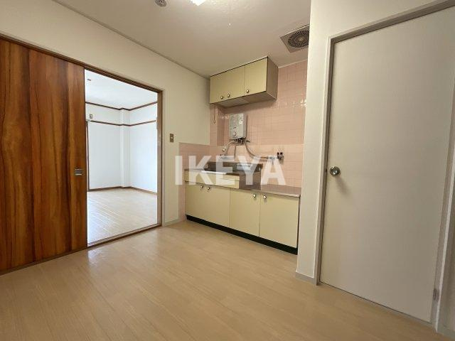 ハイツ南ながらの居間・リビング