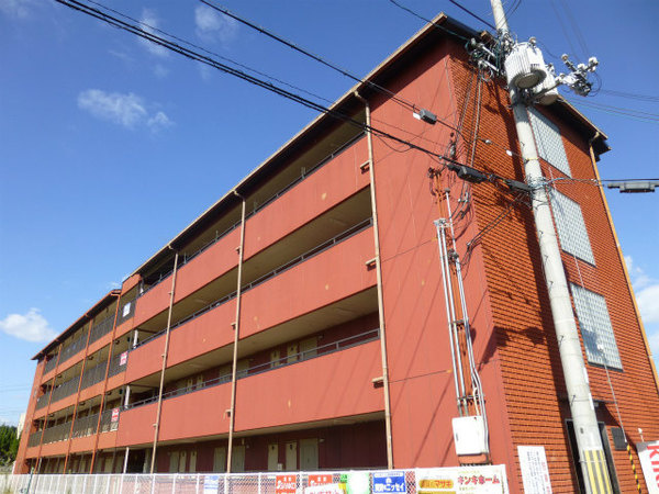 ジュネス新大宮の外観