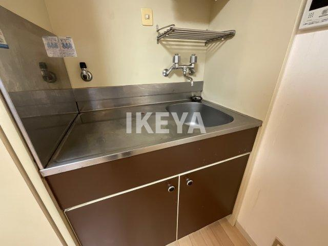 新納ビルのキッチン
