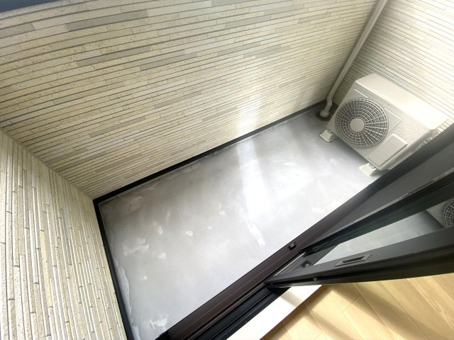 エクラのバルコニー