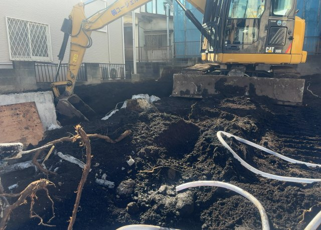 【外観】 | 家を建てる前提で土地を探している場合、地盤の丈夫さは譲れない条件の一つです。地盤が脆弱だと追加工事が必要となります。また、過去に地盤沈下や液状化現象を起こした土地は、できるだけ避けた方がいいでしょう。