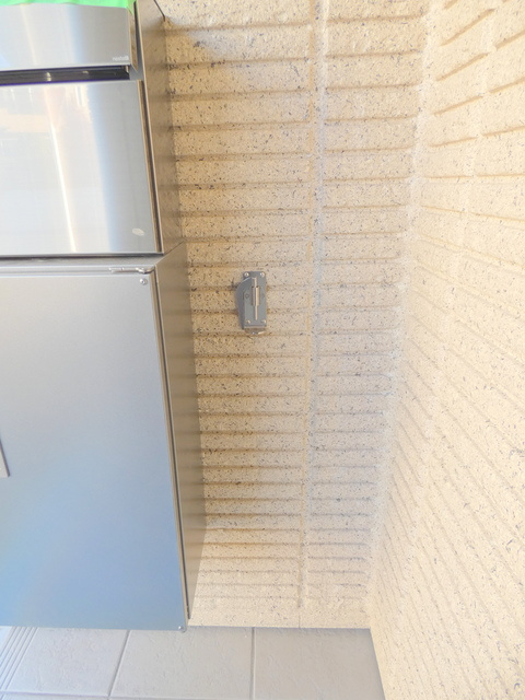 テラス桜ヶ丘Aのその他共用部分|★リードフックがありお出かけ時も安心です★