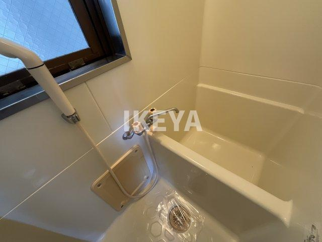 ファミールK&Mの浴室