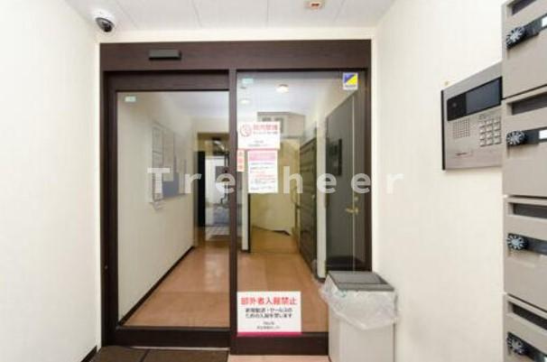 アカデミーヒル若松のエントランス