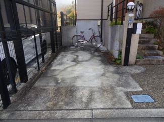 【駐車場】 | 川西市南野坂2丁目38-1　中古一戸建て