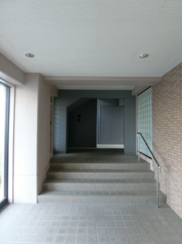 三記ぎおんのエントランス