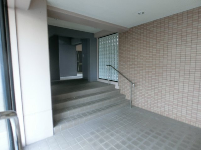 三記ぎおんのエントランス