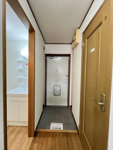 三記ぎおんの玄関