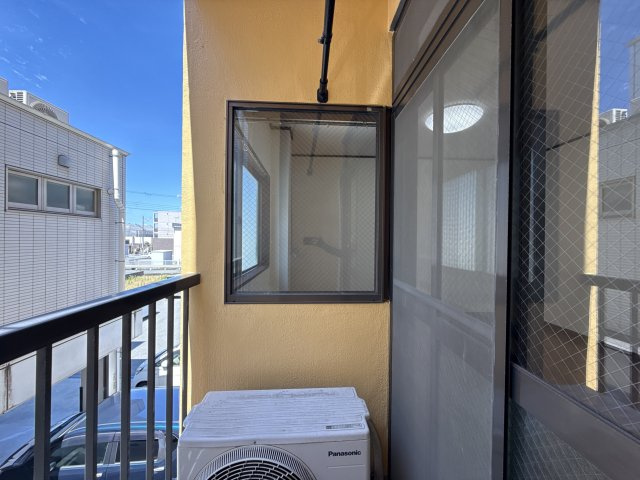 フジイビルのバルコニー