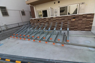 【駐車場】 | セオリー大阪アーバンレスト