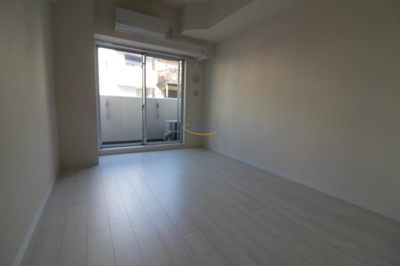 【居間・リビング】 | セオリー大阪アーバンレスト