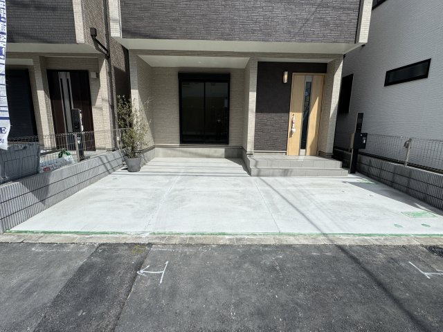葛飾区水元２丁目新築戸建【水元小学校：10分】の駐車場|G号棟駐車スペース