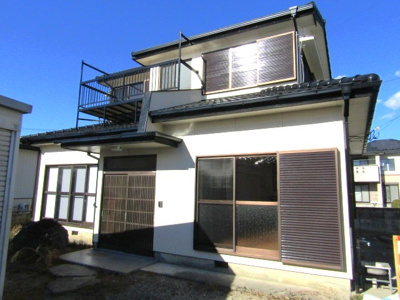 【外観】 | 【再生住宅】甲斐市竜王新町 | 落ち着いた雰囲気の外観です