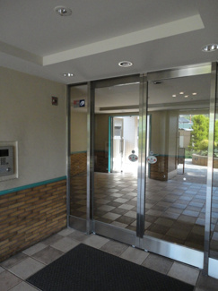 【エントランス】