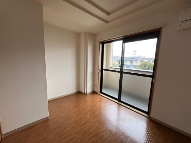 【居間・リビング】サニープラザ円