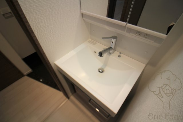 スワンズシティ梅田シエロの独立洗面台