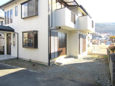 【駐車場】 | 【再生住宅】甲府市羽黒町 | 駐車場があります