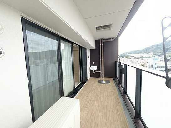 【バルコニー】