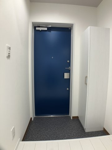 SKビル拾参番館の玄関