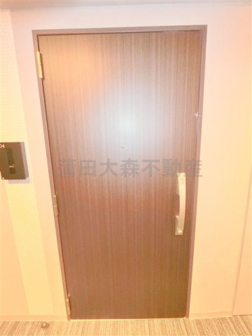 パークリュクス蒲田1丁目の玄関