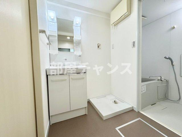 ピーステン名駅南の独立洗面台