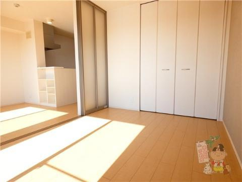 グランシャリオの居間・リビング|洋室