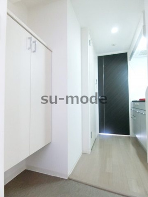 【玄関】 | SERENiTE千里丘