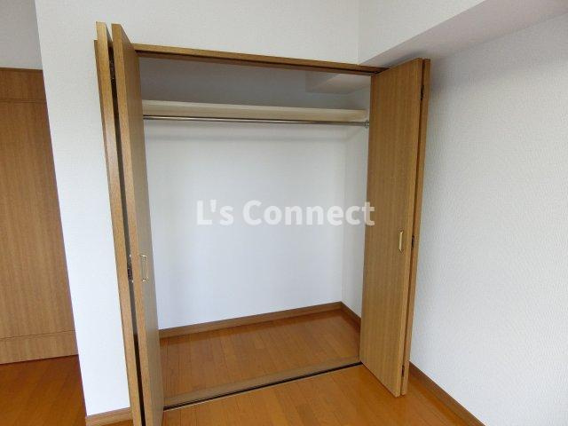 【収納】 | グランビュー八乙女中央 | クローゼットでお荷物もすっきり収納。
