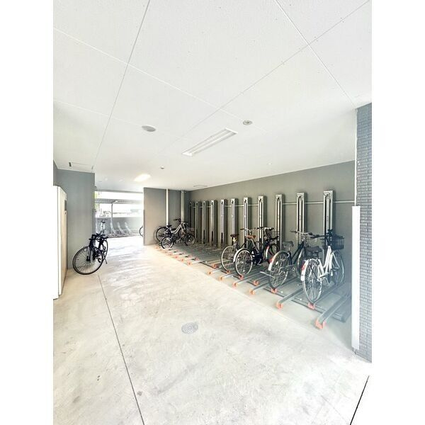 エスリード上前津テルツェのロビー