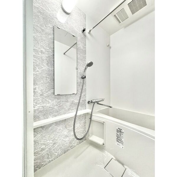 エスリード上前津テルツェの浴室