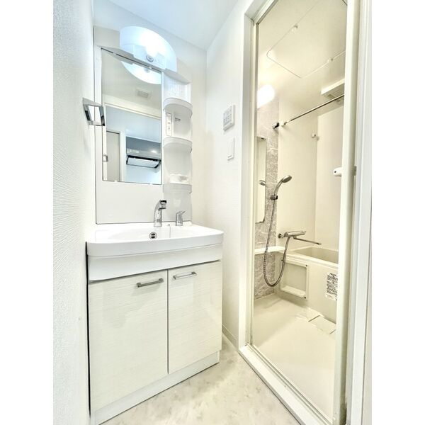 エスリード上前津テルツェのシャワールーム