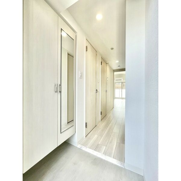 エスリード上前津テルツェのロビー