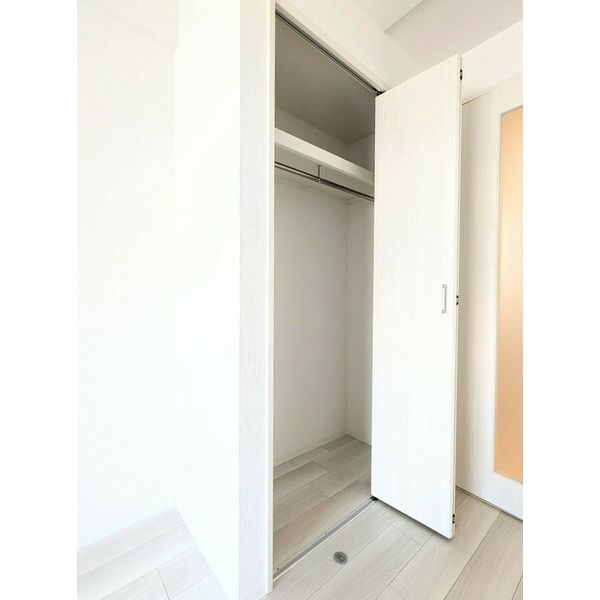 エスリード上前津テルツェの収納