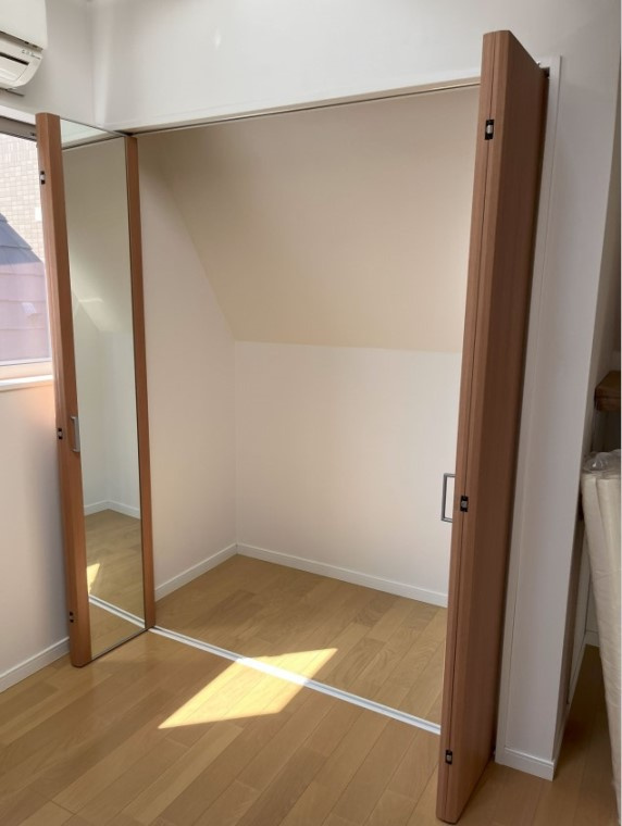 鵜の木戸建の収納